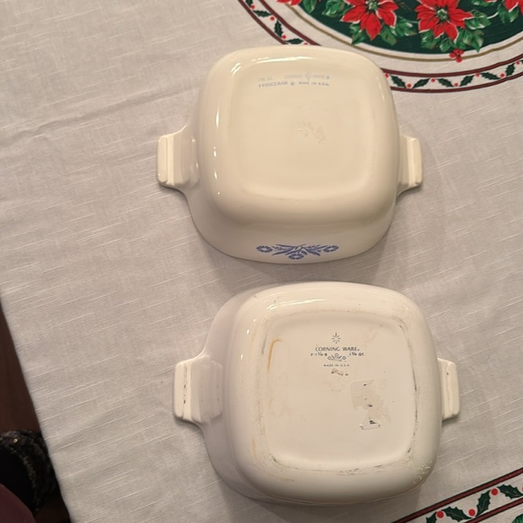 1 1/2 and 1 3/4 quart corningware dishes without lids. No chips. - Picture 3 of 6